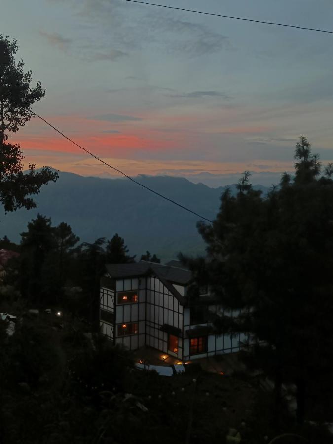 Sugar Cube Retreat Vandrarhem Shimla Exteriör bild